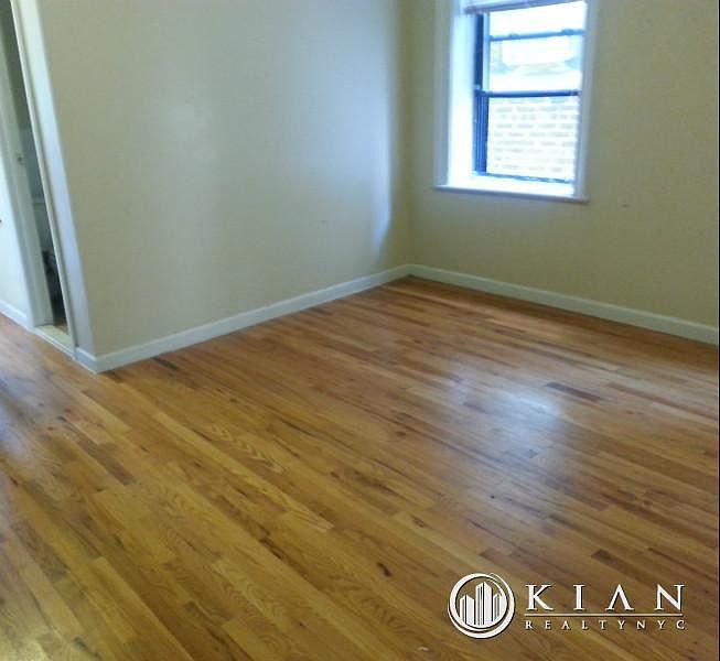 2nd image of 3422 Knox Pl APT 4J