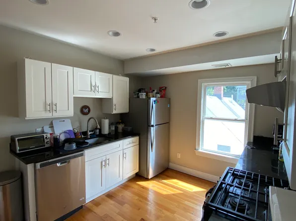 171 Walnut St, Somerville, MA