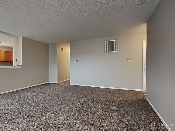 4th image of 2022 Dutch Elm Dr