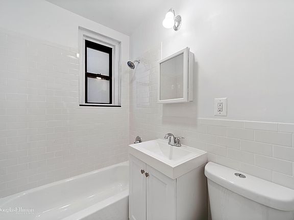 2nd image of 112 W 138th St APT 3A