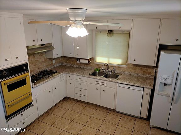 5th image of 3102 W Dahlia Dr