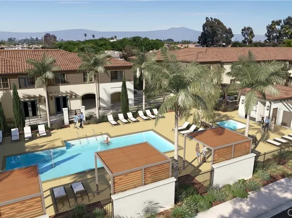 7110 Citron Ln, Cypress, CA 90630