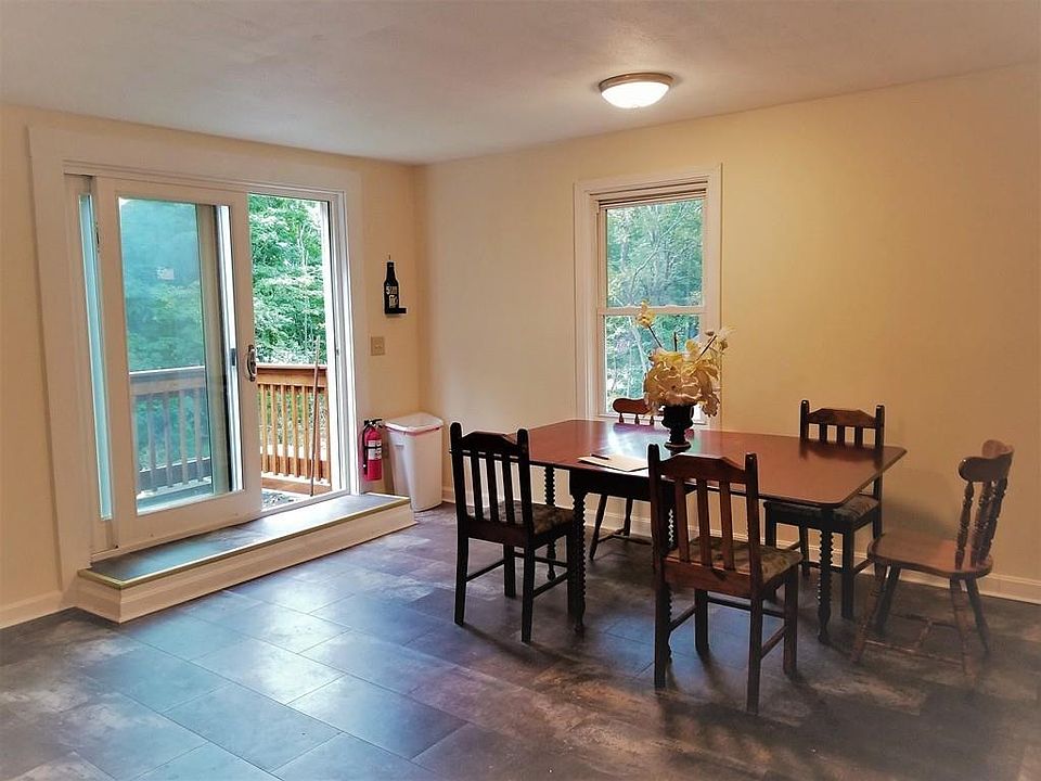 1st image of 46 Britton Ave #2
