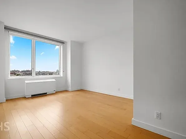 22 North 6th Street image 8 of 20