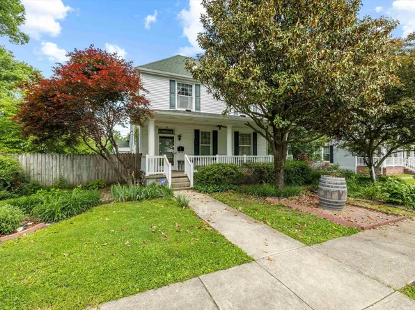 422 E Washington St, Oakland City, IN 47660