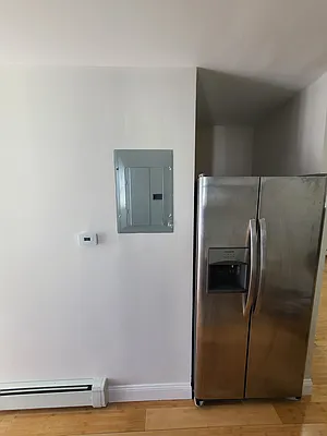 Rented by Bouklis Group | media 7