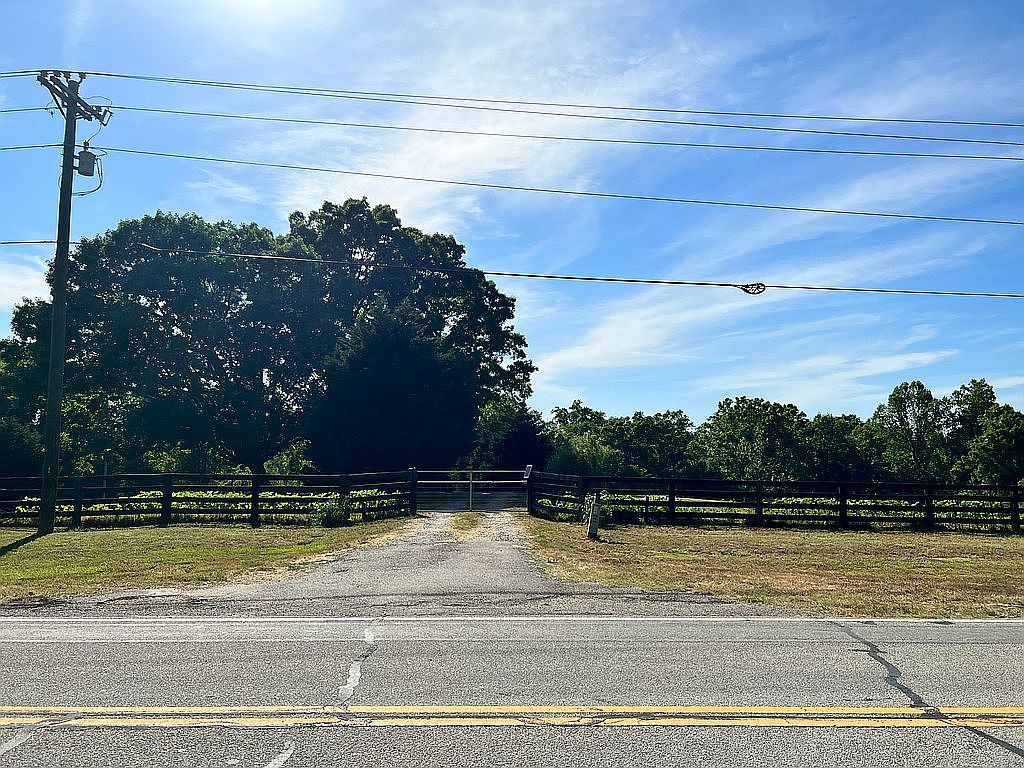 2015 Highway 59, Commerce, GA 30530 Zillow