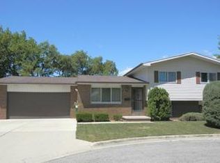 1502 S Sheridan St, Bay City, MI 48708