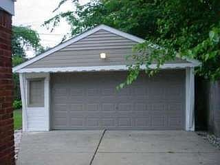 2nd image of 21702 Newcastle Rd