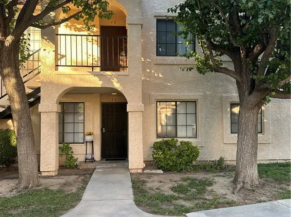 2554 Olive Dr APT 12, Palmdale, CA 93550