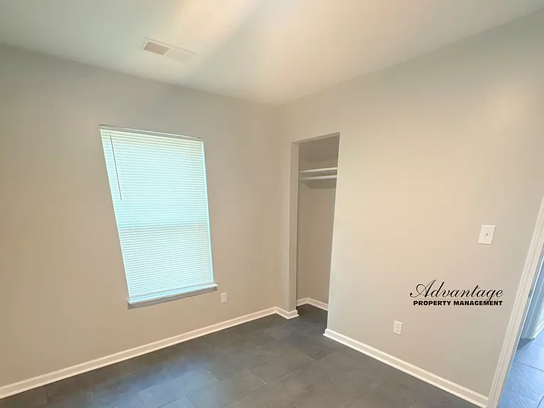 2967 Forest Ave — Photo 8