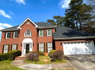434 Ravines Dr, Stone Mountain, GA 30087