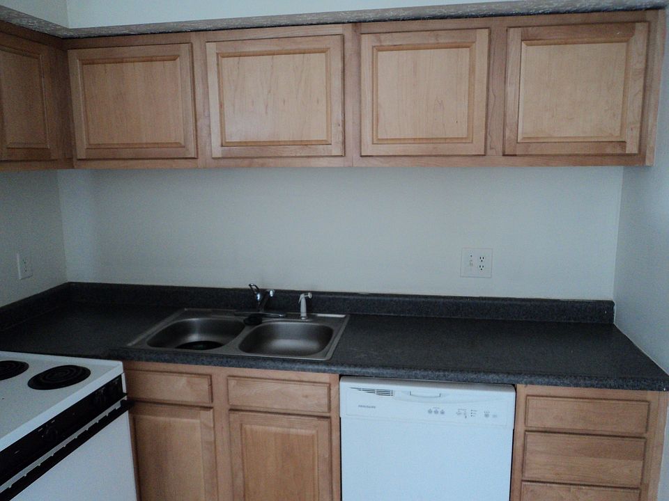 2nd image of 1610 Worthington Row Dr