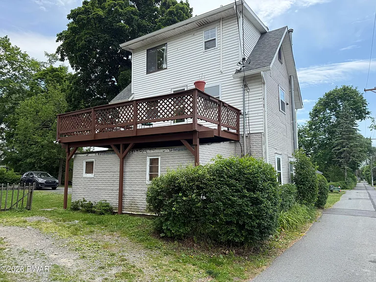 203 E Ann St #R — Photo 3