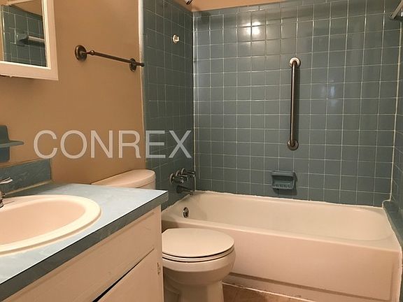 5th image of 130 Miley Ave