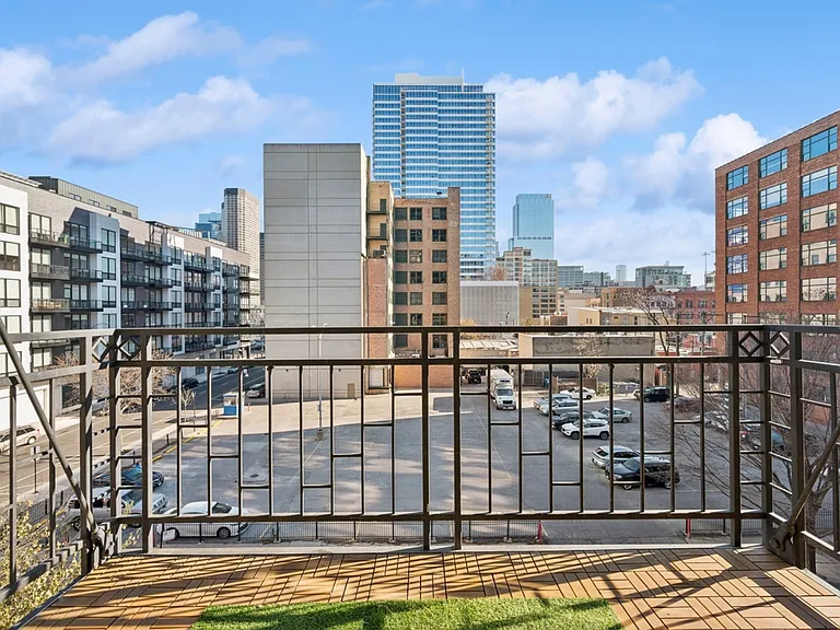 843 W Adams St #407 — Photo 6