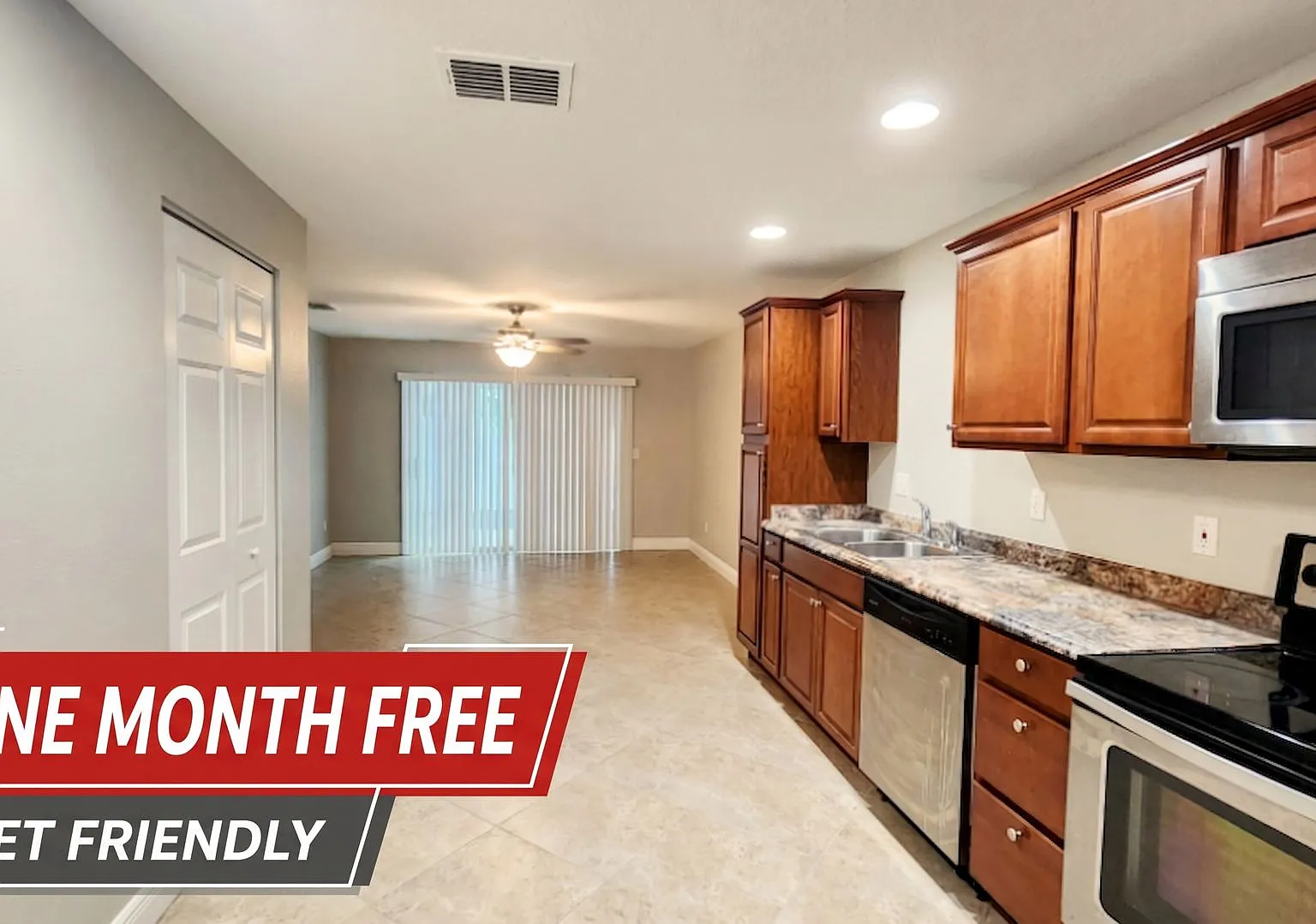 2 Bedroom 2.5 Bath One Month Free For Immediate Move In!! — Photo 1