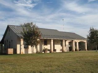 403 Cougar Pass, Llano, TX 78643