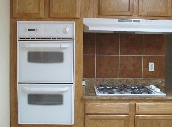 3rd image of 3612 Britt St NE