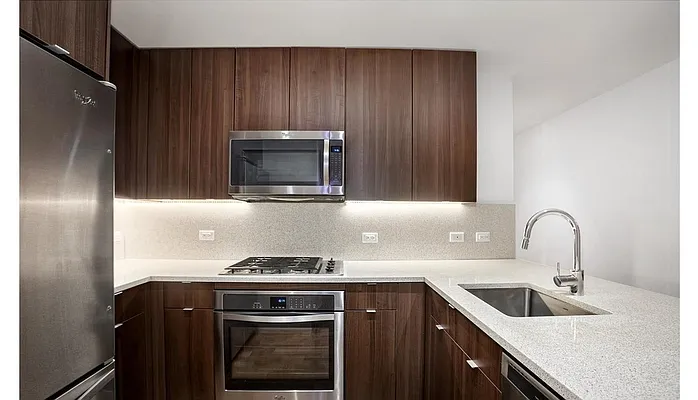 Rented by The Dermot Realty Management Company | media 10