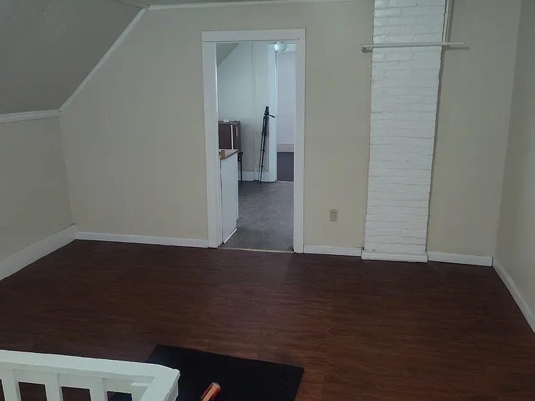 589 Sherman St — Photo 9