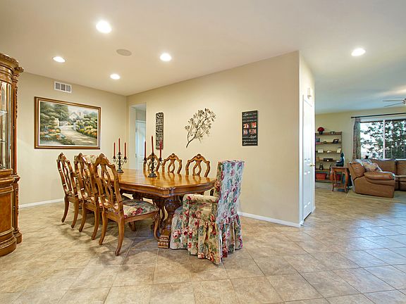 4th image of 26623 Chamomile St