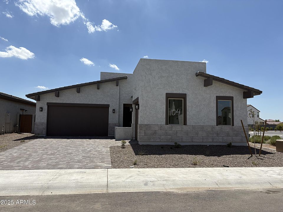 2nd image of 18069 W LARKSPUR Drive