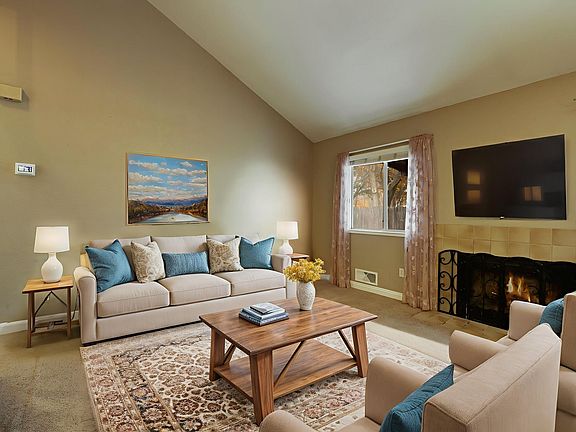5th image of 6014 Ogden Nash Way