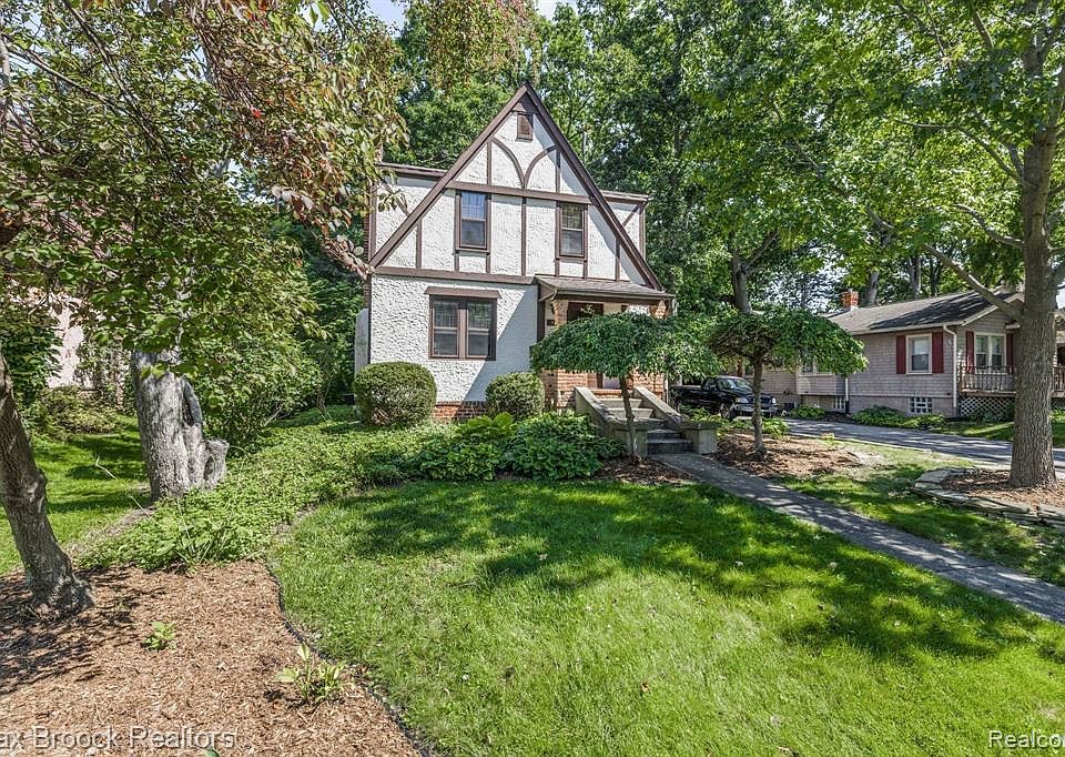 1609 Inverness St, Sylvan Lake, MI 48320 Zillow