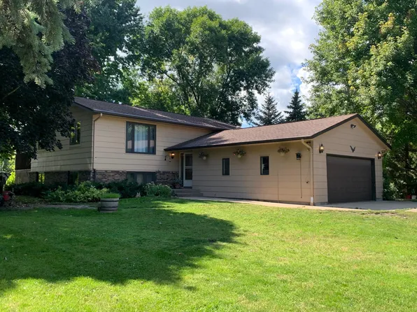 4270 23rd St NW, Willmar, MN 56201