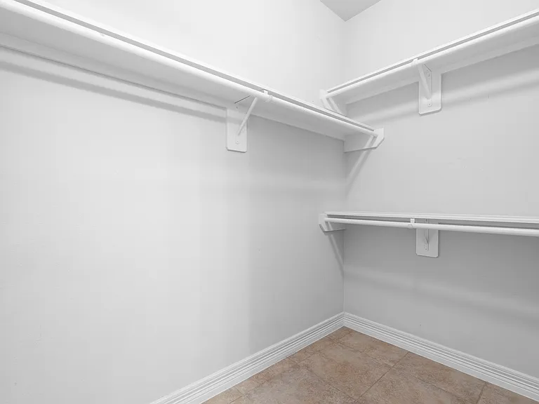 4230 Holland Ave — Photo 7