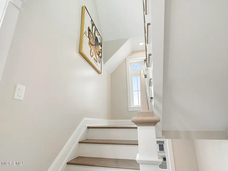 53 Fort Ave — Photo 51