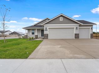 1575 SW Silverstone Ave, Mountain Home, ID 83647