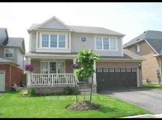 8 Leagate St, Brampton, ON L7A 1P3