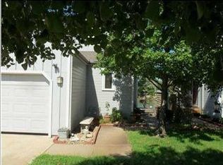 1127 N Lakewind St, Wichita, KS 67212