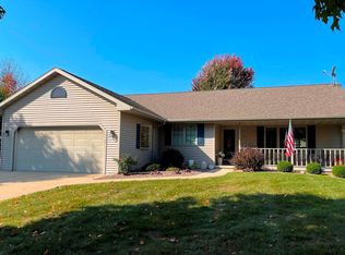 1107 Pawn Dr, Green Bay, WI 54313