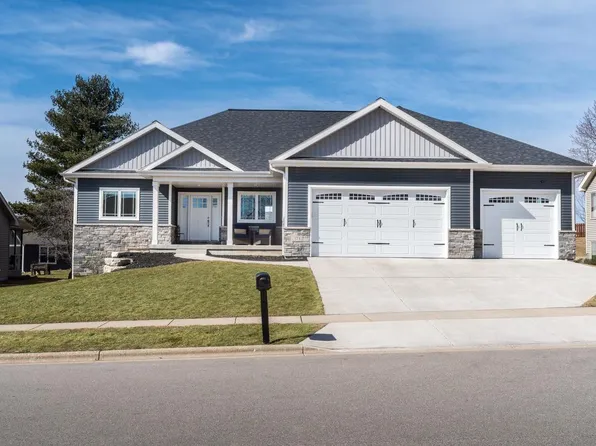373 North Bergamont Boulevard, Oregon, WI 53575