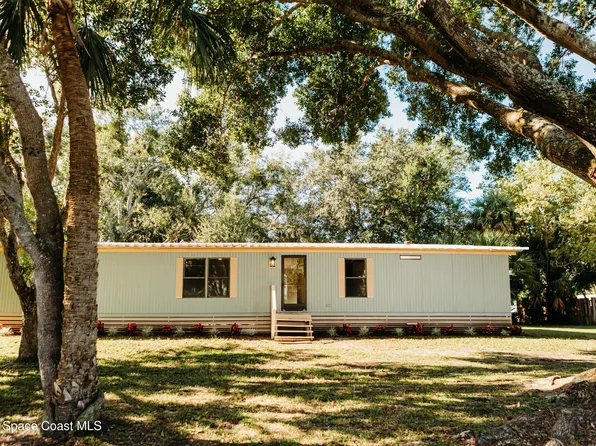 2171 Palomino Dr, Titusville, FL 32796