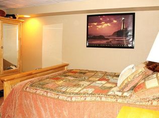 4391 Fox Ct, Trenton, MI 48183