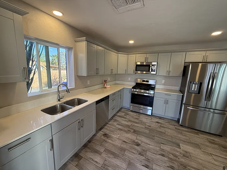 3221 E Bellevue St #A — Photo 8