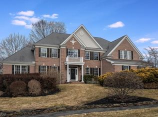 4 Shadow Hill Way, Washington Township, NJ 07853