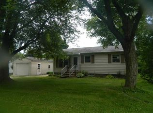 1419 N Fox Farm Rd, Warsaw, IN 46580