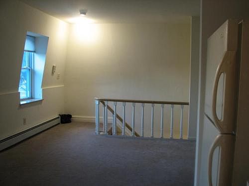 2nd image of 194 Krone Pl APT 3