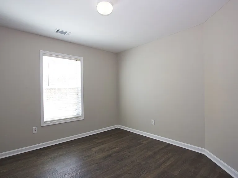 585 Chapel Walk Ln — Photo 24