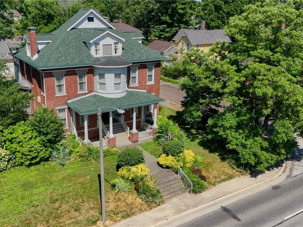 1130 N Vermilion St, Danville, IL 61832