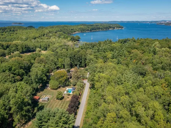 107 Eagles Rest Road, Shelburne, VT 05482