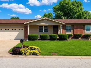 4116 Bridgehampton Dr, Saint Charles, MO 63304