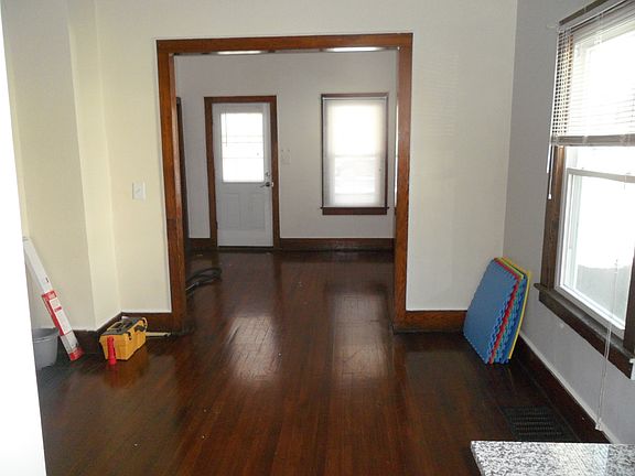 5th image of 89 Sergeant St