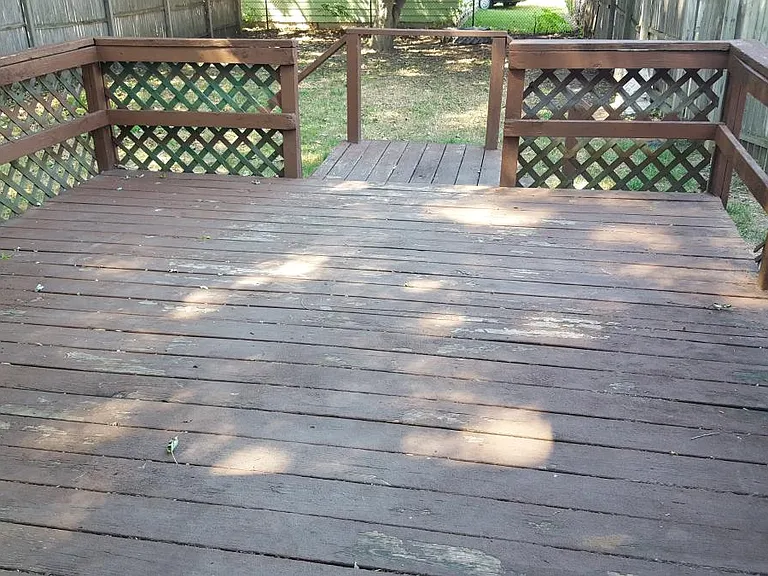 20+ ft deck