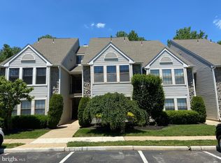 41 Bridgewater Dr, Marlton, NJ 08053